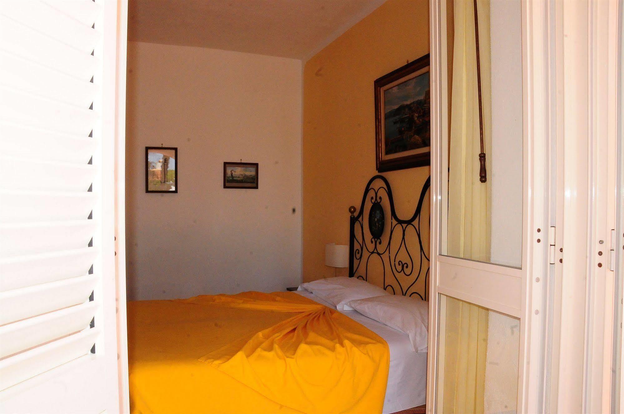 Hotel Belsole Forio  ภายนอก รูปภาพ